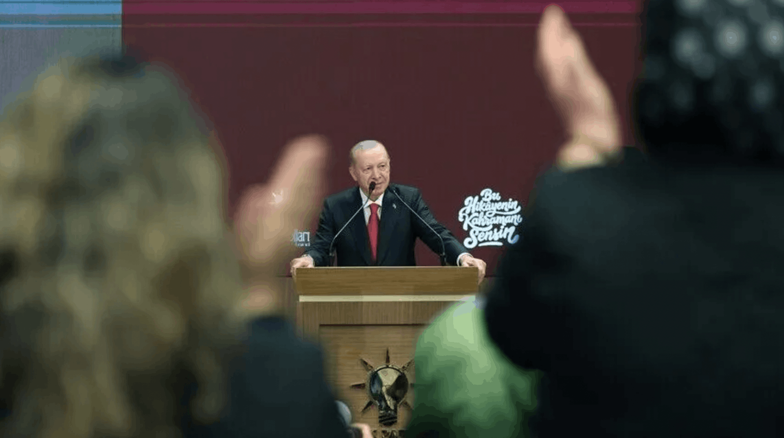 Cumhurbaşkanı Erdoğan: Vesayetçilerin ördüğü tek tipçi duvarlar, kadınların mücadelesiyle yıkılmıştır