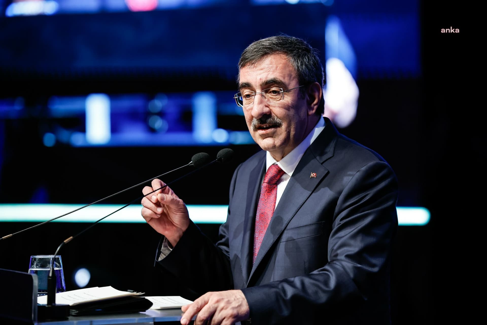 Cumhurbaşkanı Yardımcısı Yılmaz: Kim hukuka aykırı işlem yaptıysa hiç şüphesiz sonuçlarına katlanmalıdır