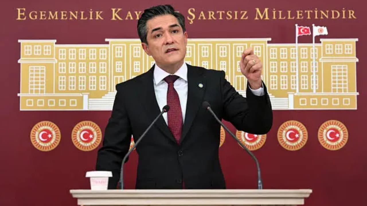 İYİ Parti’den İktidara Üsküdar Tepkisi:" Yaşananlar hukuk tanımazlığın ete kemiğe bürünmüş hali!"