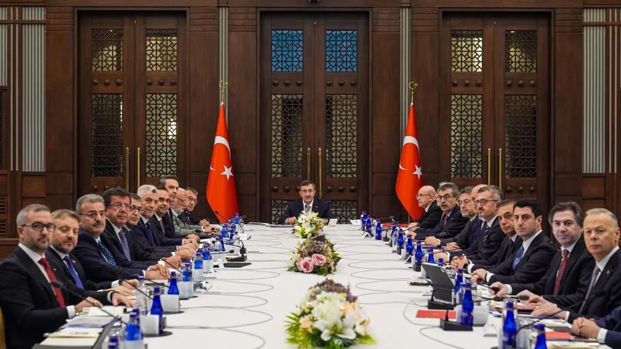 Ekonomi yönetimi Beştepe'de toplandı: Masada kritik başlıklar var