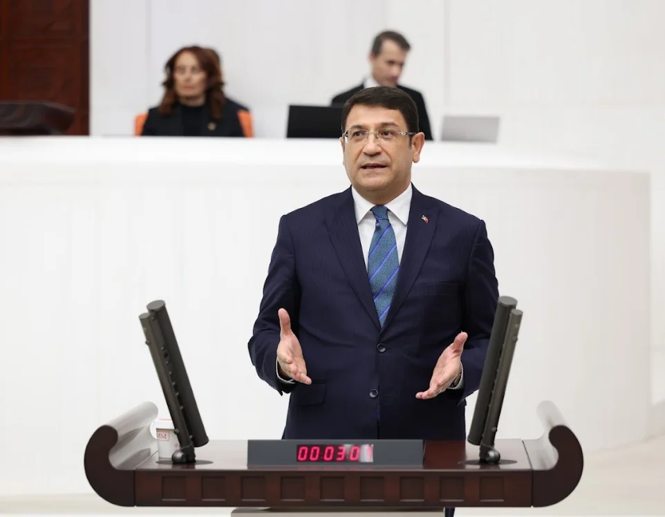 DEVA Partili Şahin: Halkın televizyonundan elinizi çekin
