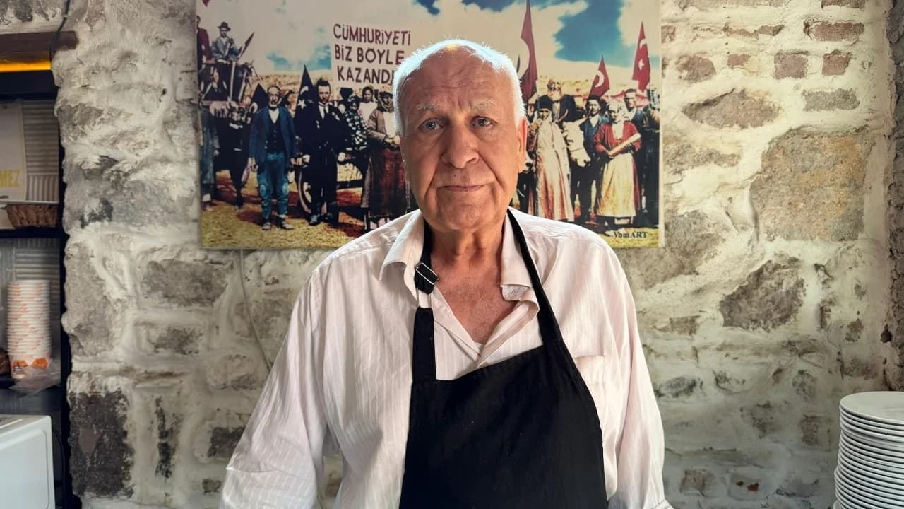 İzmir'de 78 yaşındaki esnaftan Kılıçdaroğlu'na: Onun dürüstlüğüne inanıyorum, eminim