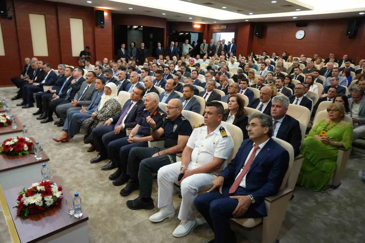 Savcı Gadem Taş anısına adliye konferans salonu açıldı