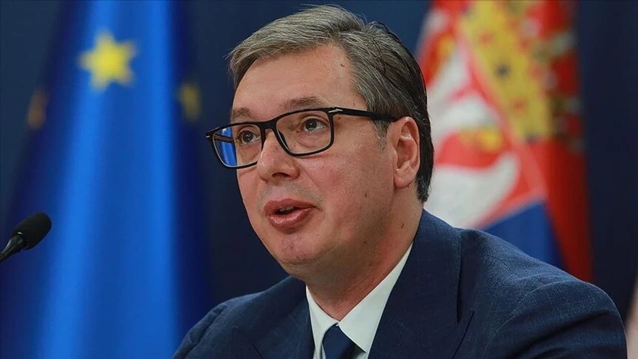 Sırbistan'da erken genel seçim 25 Ekim'de yapılacak