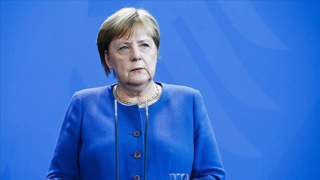 Merkel: AfD'nin kazanması gerçek bir dönüm noktası