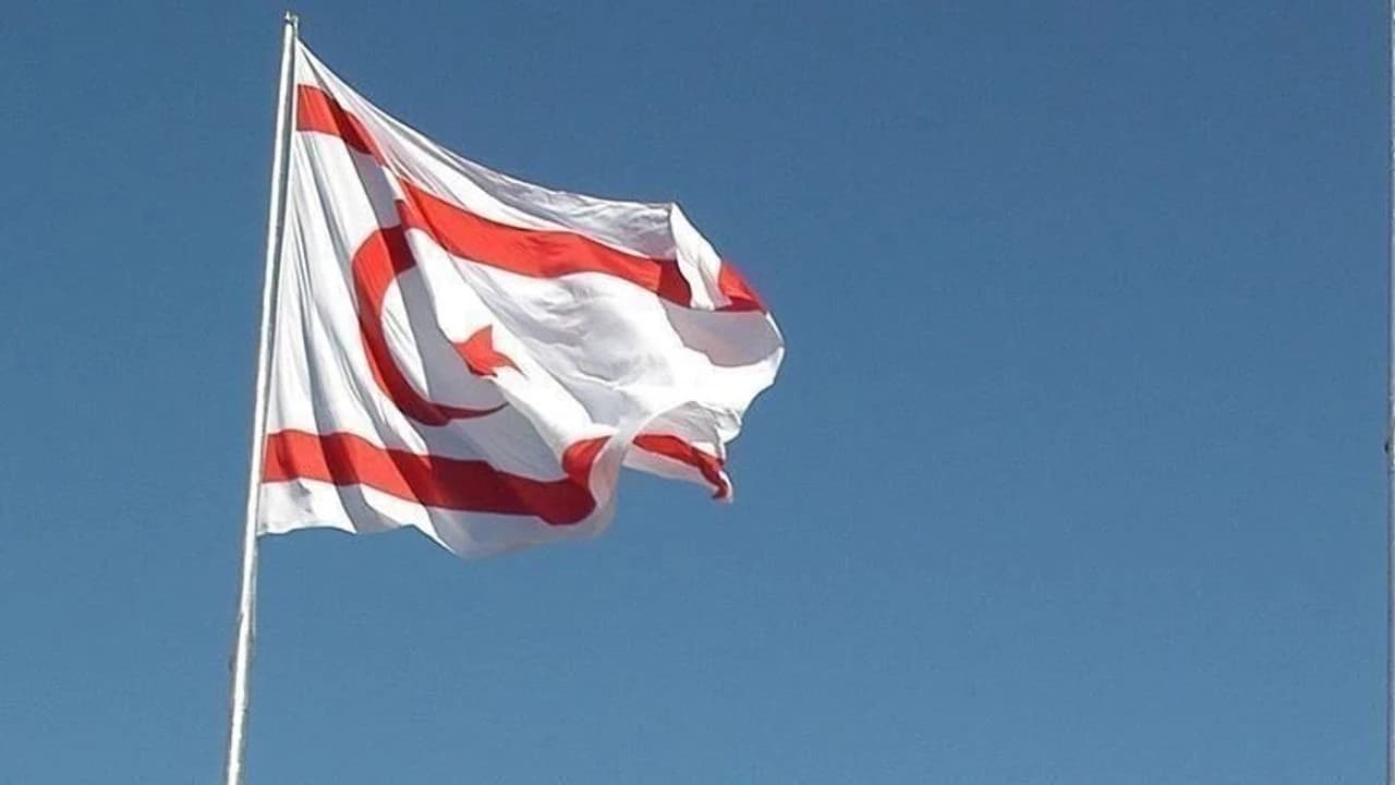 KKTC'de YDP hükümetten çekiliyor