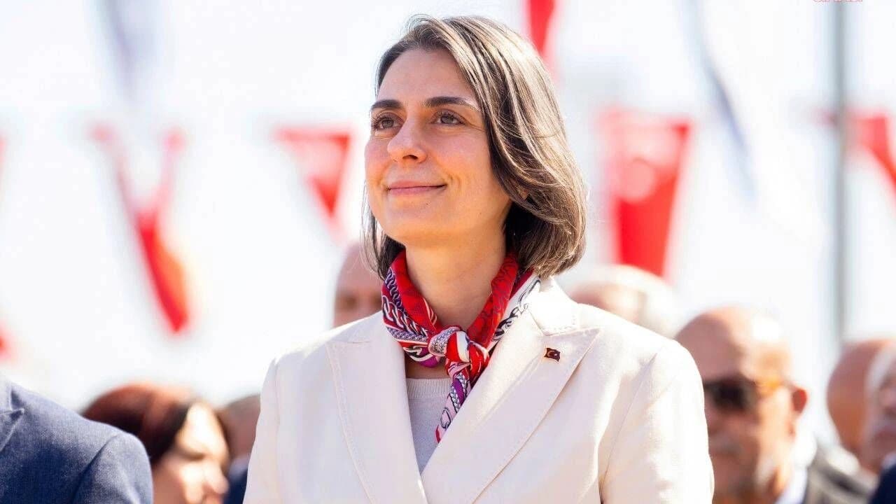 Üsküdar Belediyesi’ndeki başkanvekili seçimi öncesi Sinem Dedetaş’tan mesaj