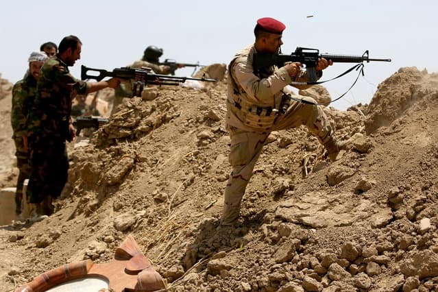 Irak'ta kritik karar! 4 bin YBŞ mensubu orduya katılıyor
