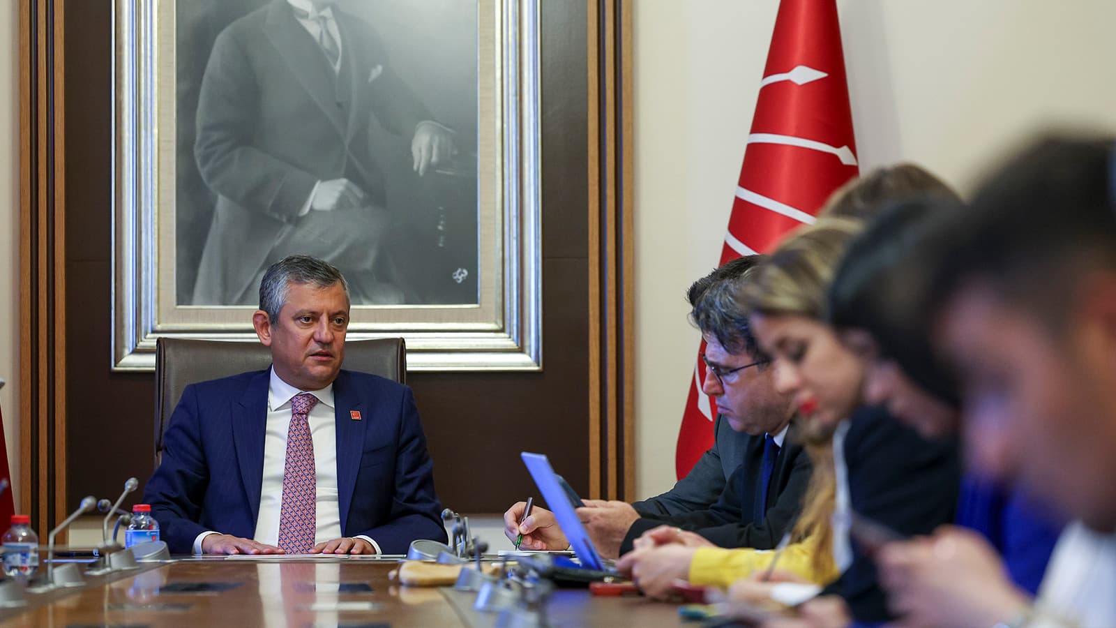 Özgür Özel yeni parti kuracak mı? Dikkat çeken açıklama: Lazım olabilir