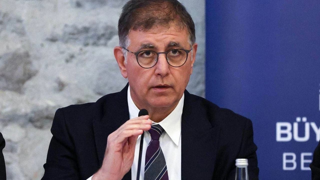 AKP’ye geçeceği konuşulan Cemil Tugay: Evet, bir kararın eşiğindeyim