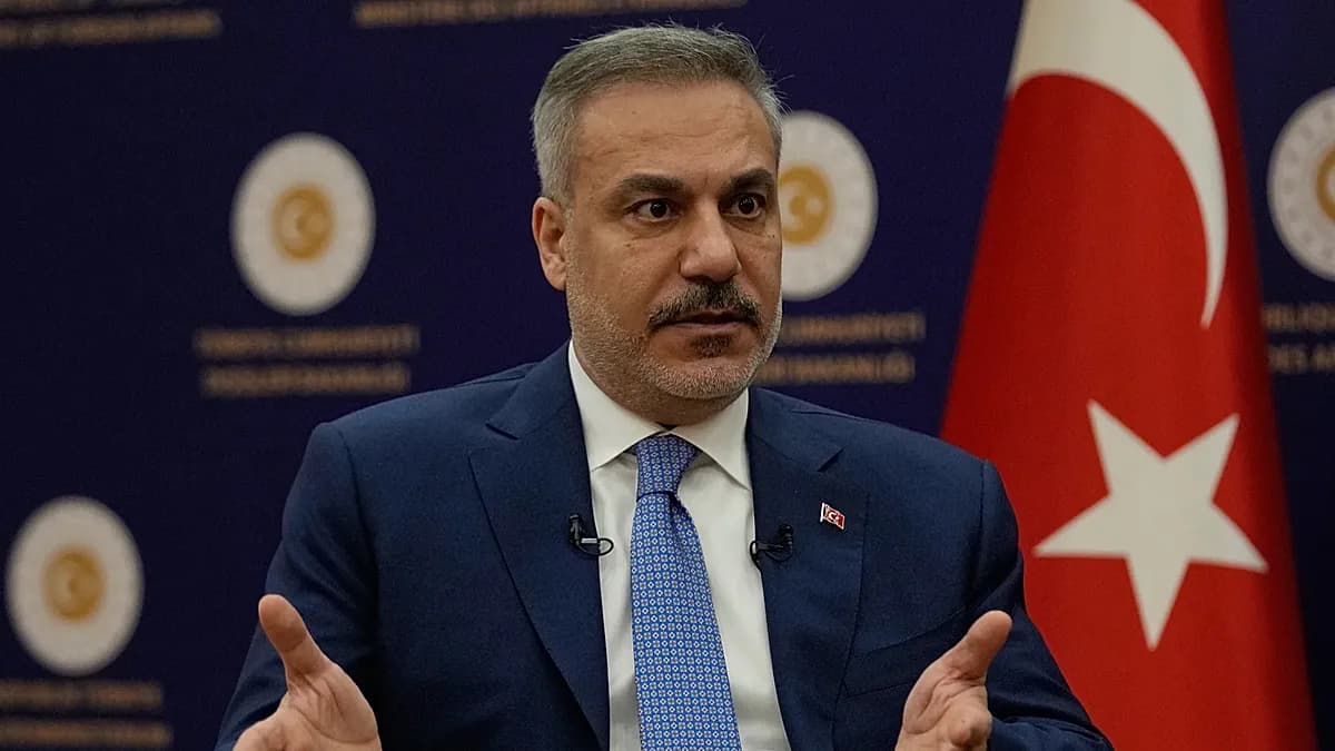 Hakan Fidan, Bakü'de: İsrail Cumhurbaşkanı konuşurken salonu terk etti