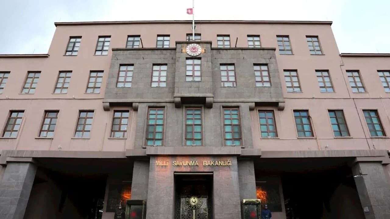 Ankara'dan Atina ve GKRY'ye sert uyarı: Türkiye’den izinsiz adım atılmayacak