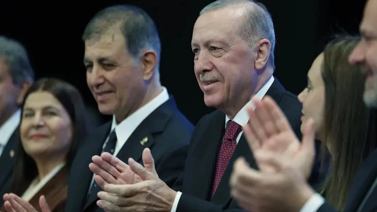 Cumhurbaşkanı Erdoğan’dan Cemil Tugay paylaşımı: İzmir için destek mesajı