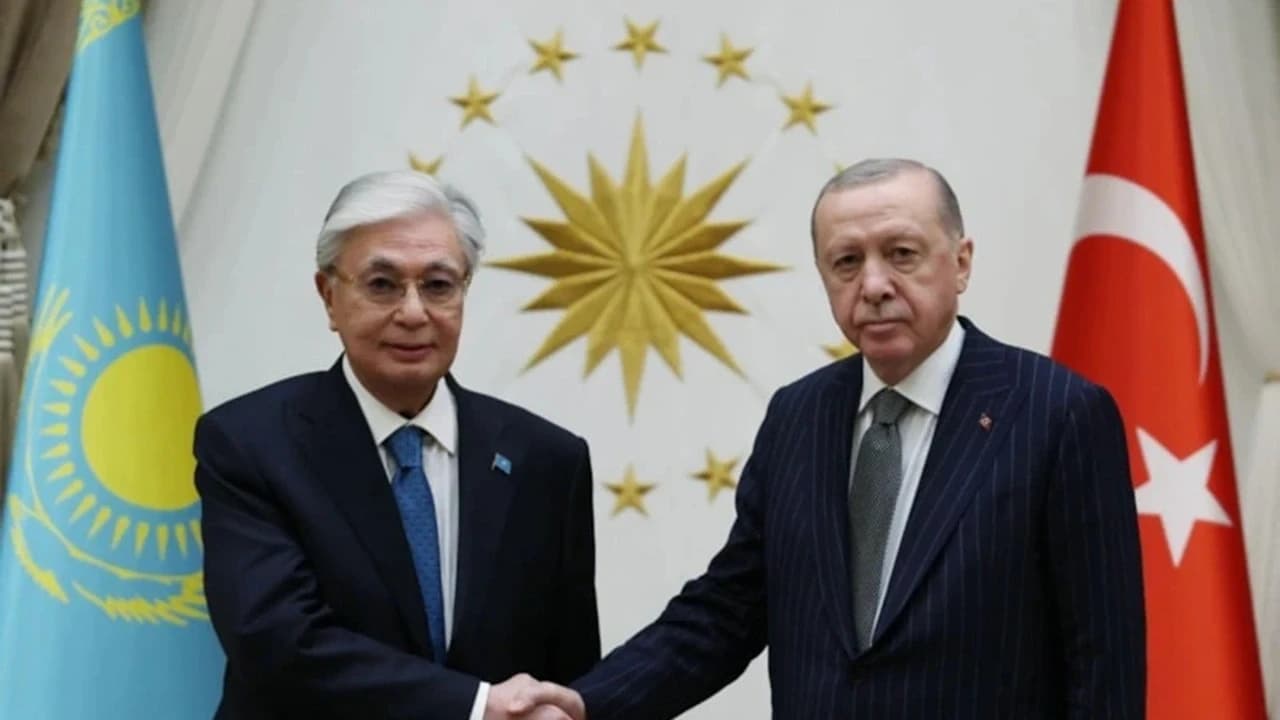 Türk Devletleri Zirvesi öncesi Erdoğan ve Tokayev'den kritik görüşme