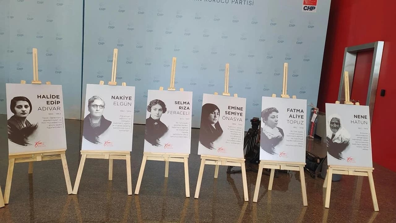 CHP Genel Merkezi’nde 103 Kadın Sergisi açıldı
