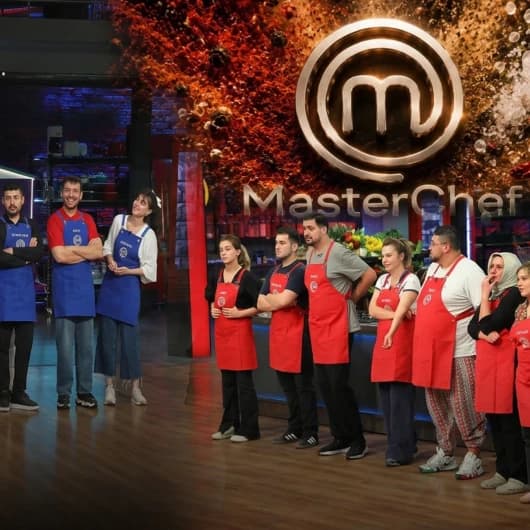 MasterChef kaptanları ve takımları belli oldu! Dün akşam (12 Ekim) MasterChef kaptanlık oyununu kim kazandı, mavi takım ve kırmızı takım kaptanı kim oldu?