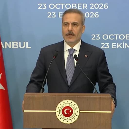 Bakan Fidan'dan R4+E3 toplantısı sonrası önemli mesajlar: İran'a yeni saldırı çatışmayı yaygınlaştırır