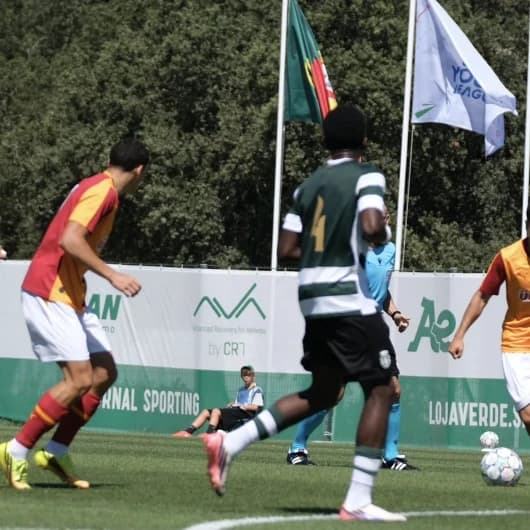 Galatasaray, Gençlik Ligi'nde üç puanı son anda kaçırdı