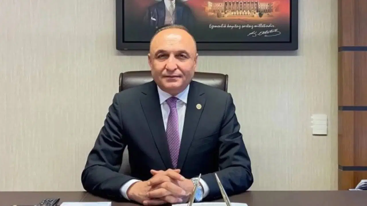 Bıçaklı saldırıya uğramıştı! YENİ Partili Melih Meriç'ten sağlık durumuna ilişkin açıklama: İmamoğlu'nun mektubunu paylaştı