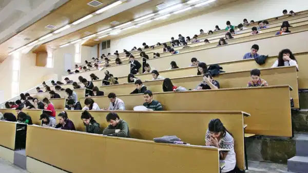 Üniversiteler ne zaman açılacak? 2026-2027 Özel ve devlet üniversitelerinin ders başı tarihleri ve akademik takvimi belli oldu mu?