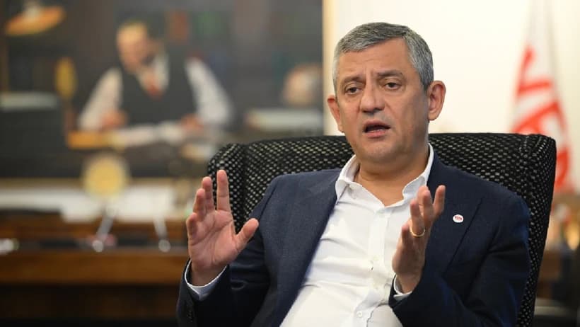 Özgür Özel’den Cemil Tugay açıklaması: “Cemil bizim için hain, onlar için de kukla”