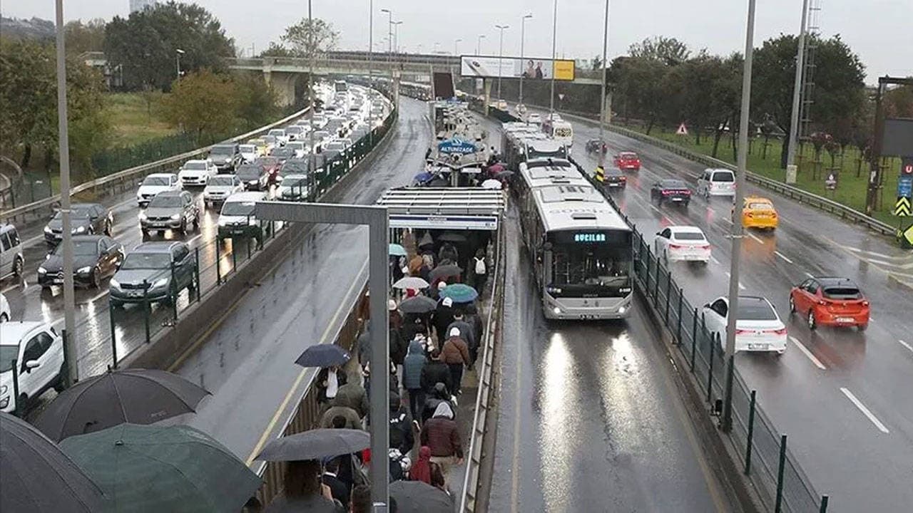 Saray'dan açıklama: Toplu ulaşım zammına sınır geliyor