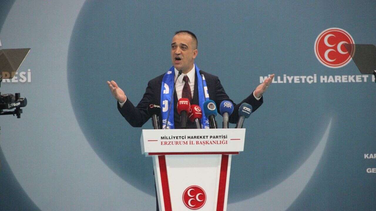 MHP Erzurum İl Kongresi’nde Adem Yurdagül güven tazeledi