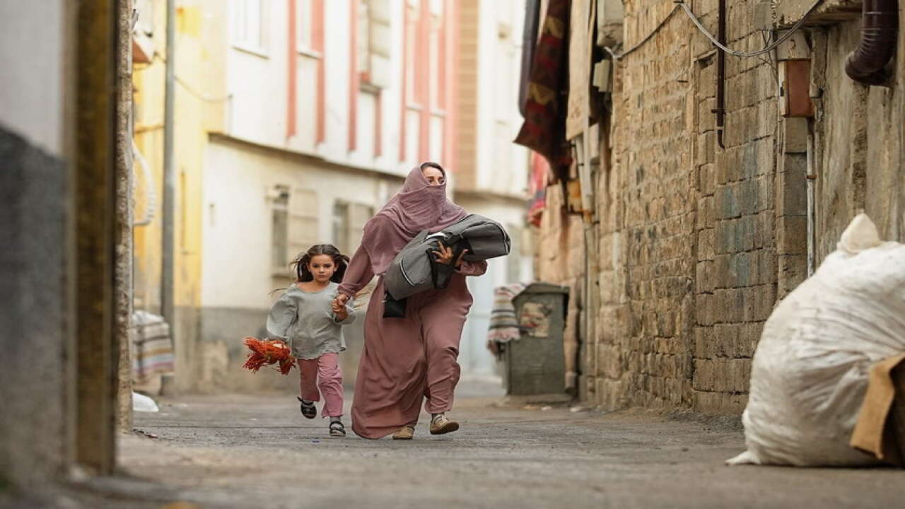 Sevdan Bir Ateş oyuncuları kimler, konusu ne? Sevdan Bir Ateş oyuncu kadrosu ve karakter listesi!