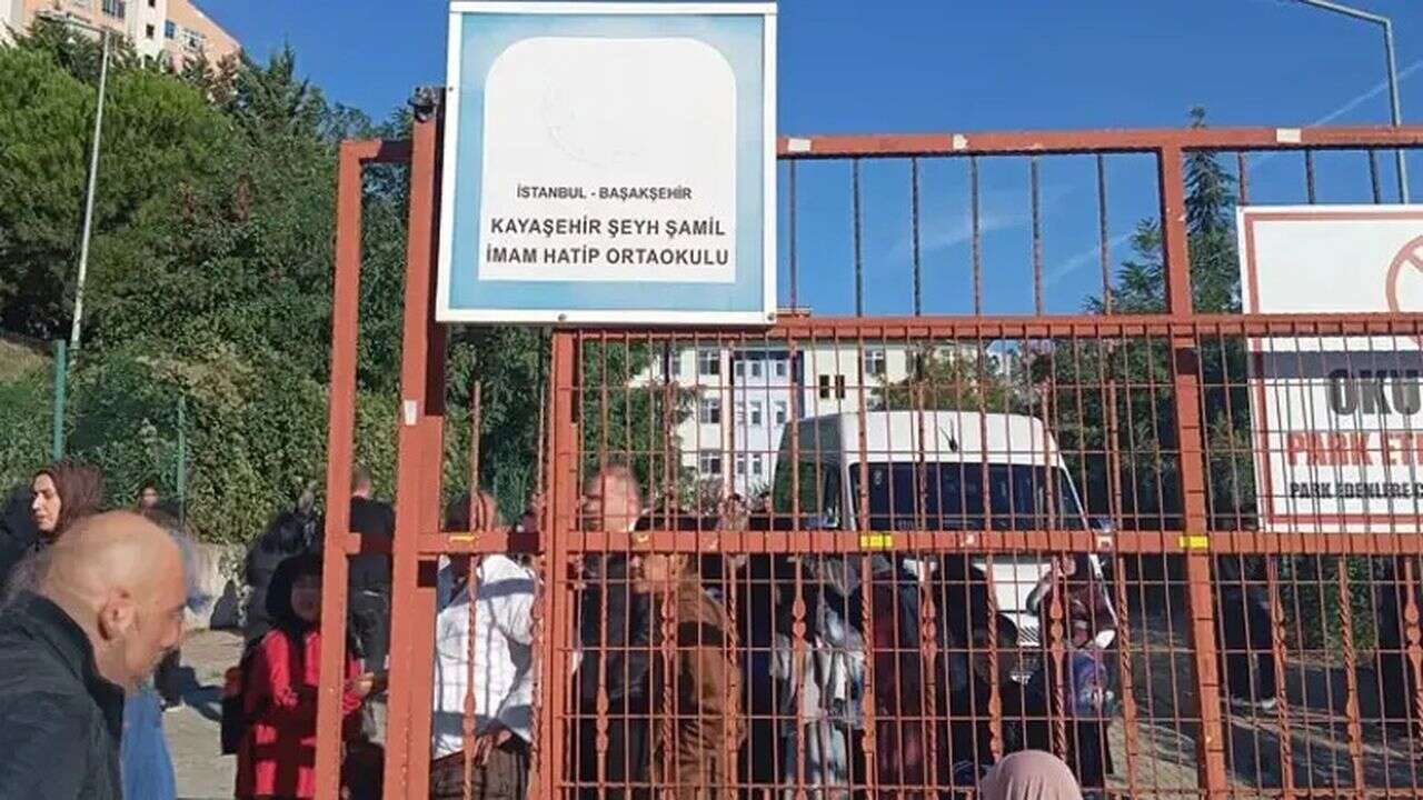 Bakan Tekin okul saldırısındaki acı haberi duyurdu: 1 öğrenci hayatını kaybetti