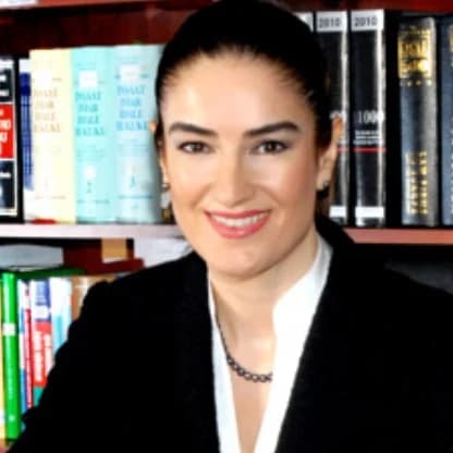 Ece Güner, Ekrem İmamoğlu'nun danışmanlığından istifa etti
