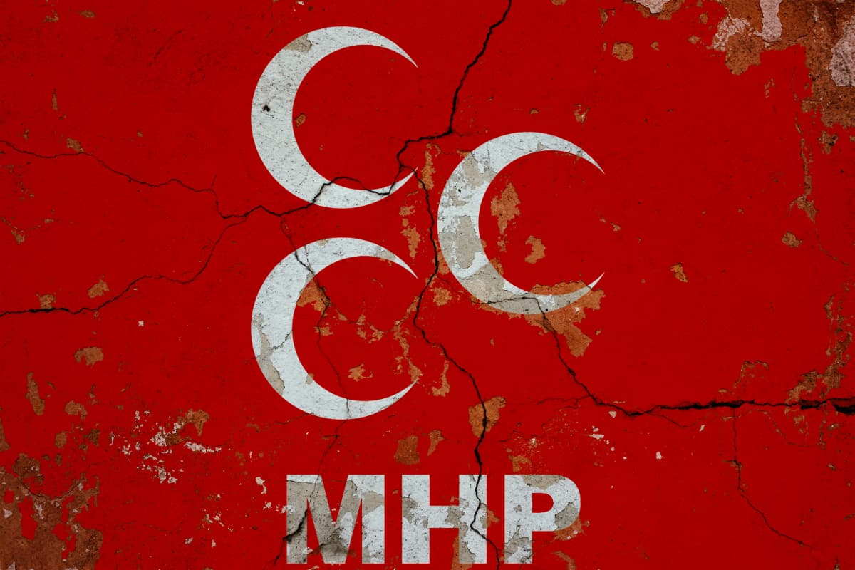 MHP'de feshedilen il yönetimi sayısı 19'a yükseldi: Manisa il teşkilatı da feshedildi