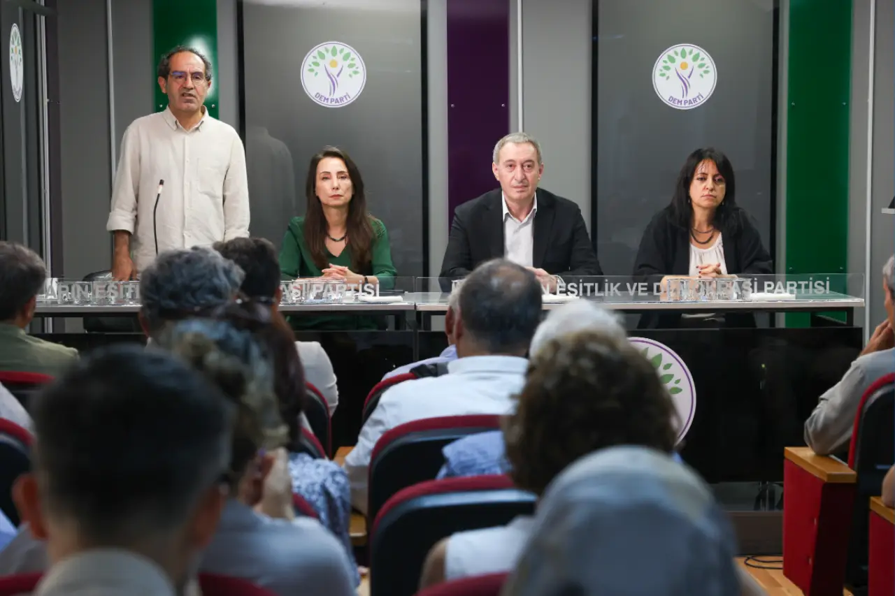 DEM Parti'de kongre sonrası ilk toplantı: Yeni MYK belli oldu