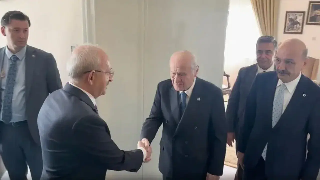 MHP Lideri Bahçeli ve CHP Genel Başkanı Kılıçdaroğlu TBMM'de Görüştü