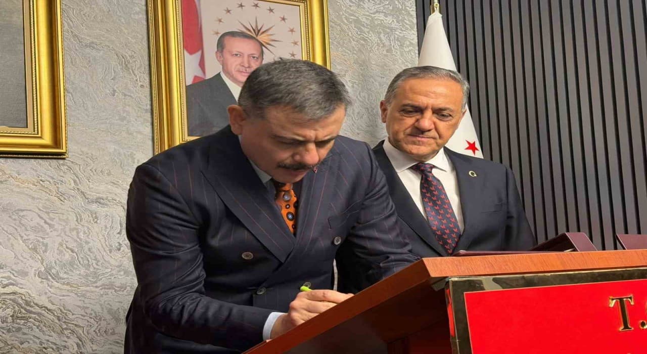 Bakan Çiftçi'den Yalova Valiliğine ziyaret