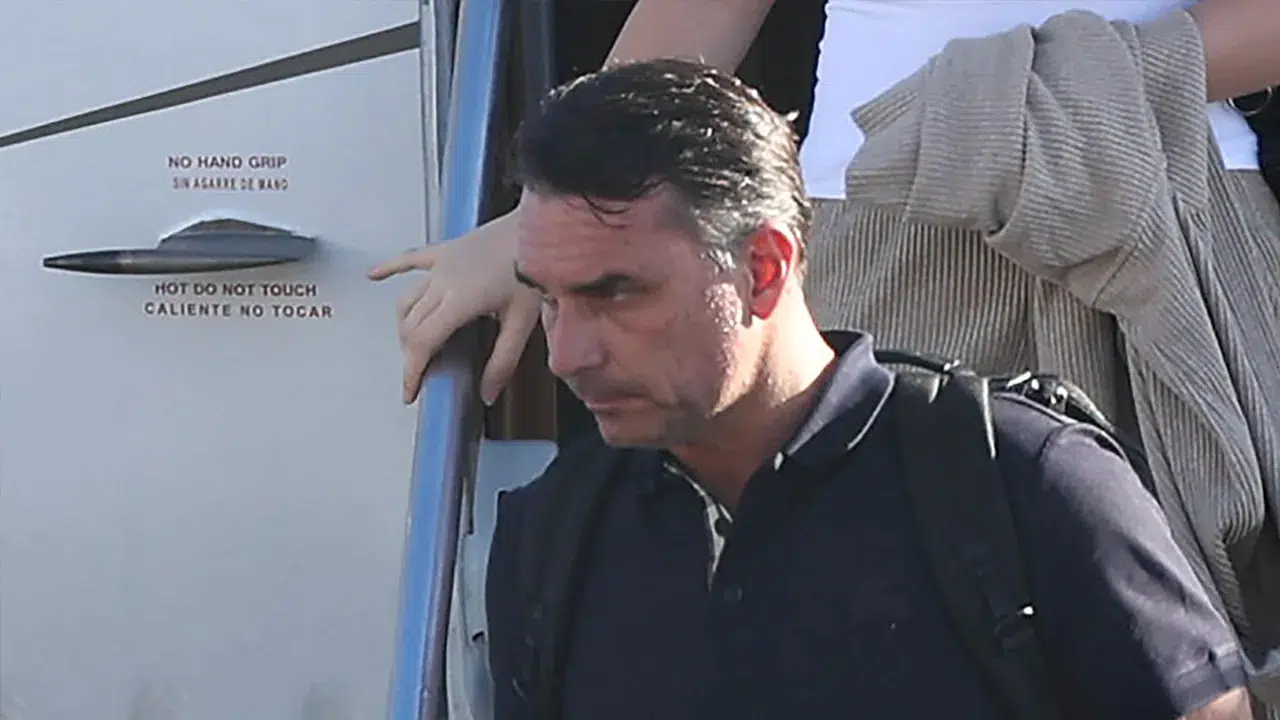 ABD’ye kaçan Bolsonaro kendisini “Brezilya’nın lideri” ilan etti
